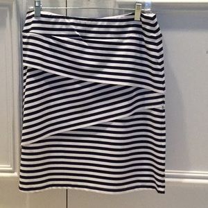 J.McLaughlin Tiered skirt